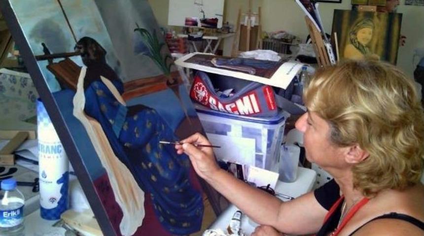 Altınoluk&rsquo;ta Hanımlar Yağlı Boya Resim Kursuna Akın Etti