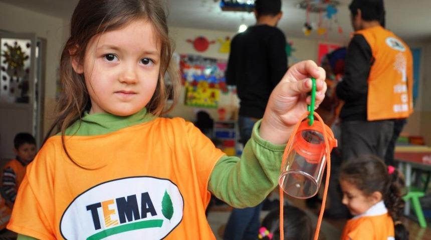 Minik &Ouml;ğrencilere 'g&ouml;zlem Kutusu' Dağıtıldı