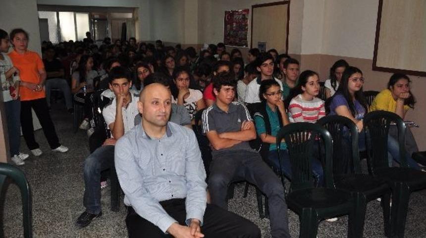 Torbalı Anadolu &Ouml;ğretmen Lısesı&rsquo;nde İnternet G&uuml;venliği Semineri Verildi