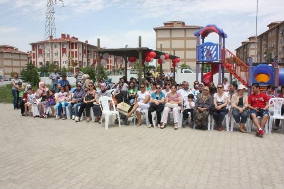 Minikler Dansları İle B&uuml;y&uuml;ledi