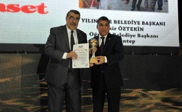 Oğuzeli Belediye Başkanı Öztekin, Türkiye’nin En Başarılı İlçe Başkanı Seçildi