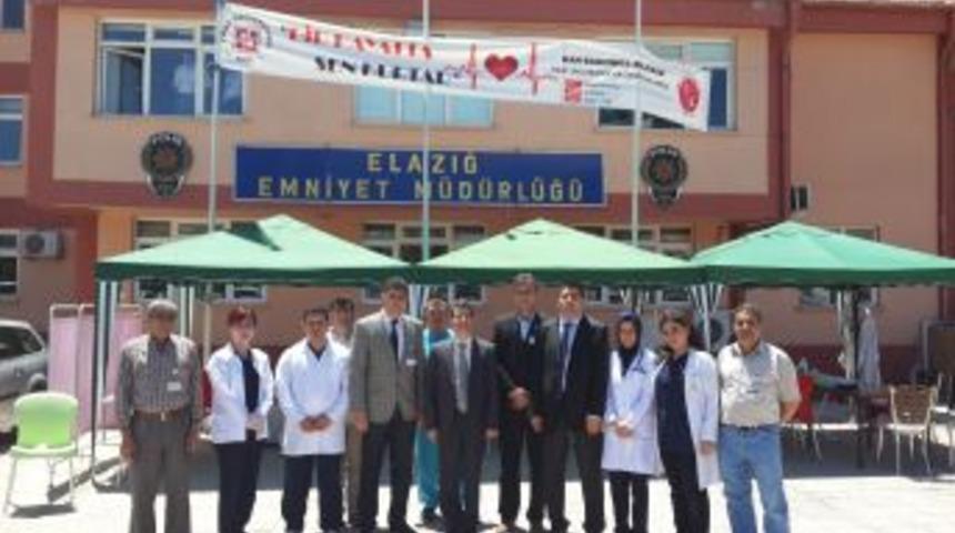 Emniyet M&uuml;d&uuml;rl&uuml;ğ&uuml;n'den kan bağışına destek