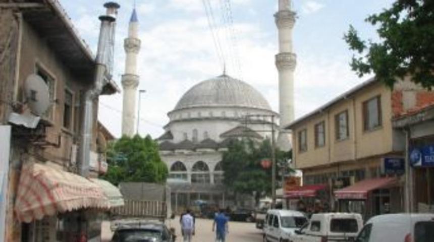 Cami Minaresini Vakıflar Yapacak