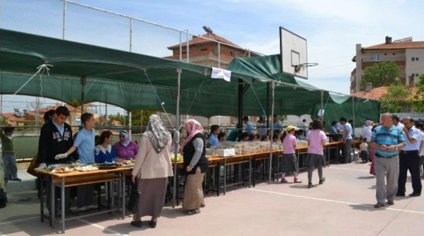 Kale&rsquo;de Bahar Kermesi D&uuml;zenlendi