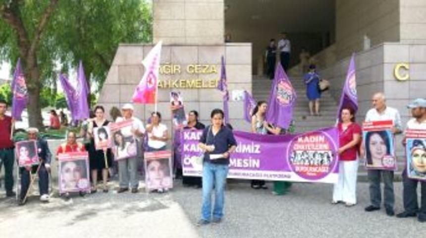 Eş Cinayeti Davasında Kadın Cinayetleri Protesto Edildi