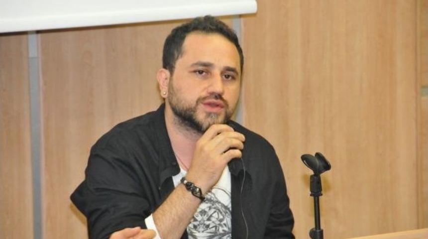 Bora Duran, Om&uuml;&rsquo;de &Ouml;ğrencilerle S&ouml;yleşi Yaptı