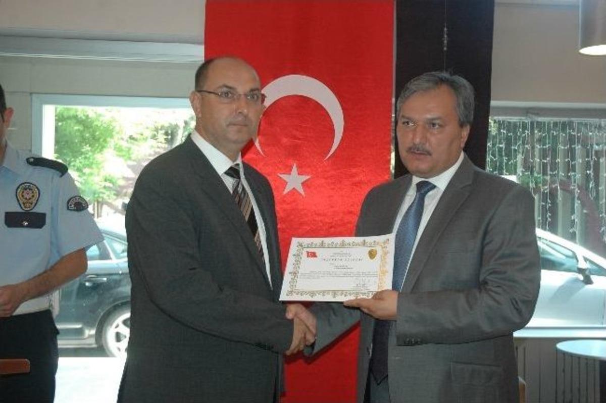 Vıp Kursuna Katılanlara Sertifikaları Verildi