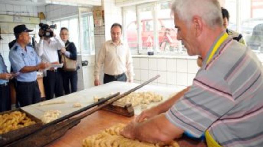 Belediye, Simit Ve Pide Fırınlarını Denetledi