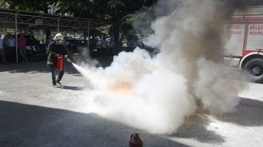 Gıda Tarım Ve Hayvancılık M&uuml;d&uuml;rl&uuml;ğ&uuml; Personeline Yangın Eğitimi