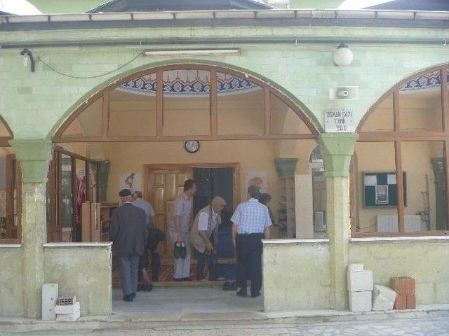 Osman Gazi Camii Yeni Çehresine Kavuştu