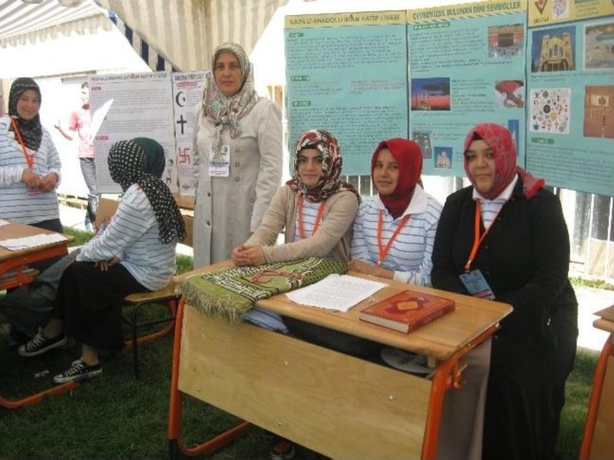 İmam Hatip Liselilerden Bilim Fuarı