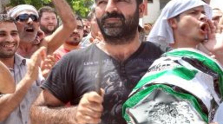 İzmir'de Işıkkent Ayakkabacılar Sitesi'nde Gerginlik