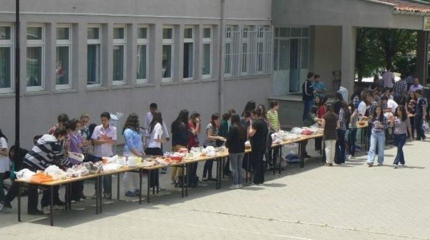 Gen&ccedil;lik Haftası Programında Doyasıya Eğlendiler