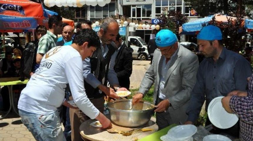 Semerkand Haftası Etkinlikleri Kapsamında &Ouml;zbek Pilavı Dağıtıldı
