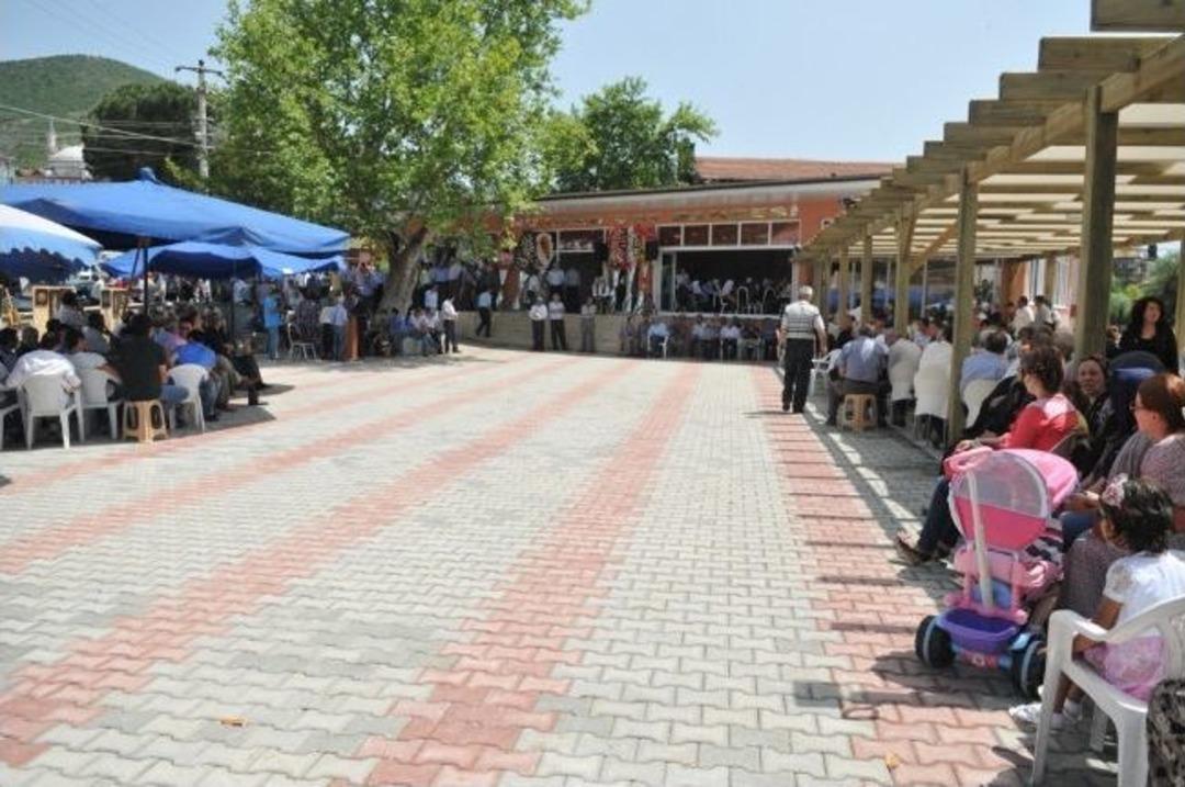 Nil&uuml;fer Belediyesi'nden &Ccedil;akırlı&rsquo;ya Park Ve &Ccedil;ay Bah&ccedil;esi