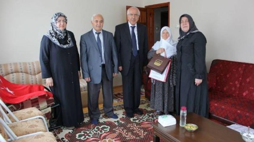 M&uuml;ft&uuml; &Uuml;sk&uuml;l&uuml;pl&uuml;'den 'aile Haftası' Ziyareti