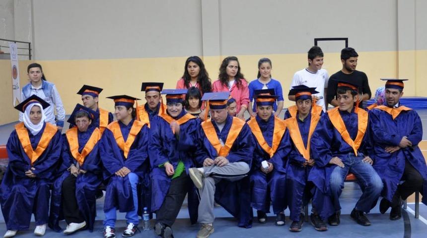 Engelli &Ouml;ğrencilerin &Uuml;niversite Heyecanı