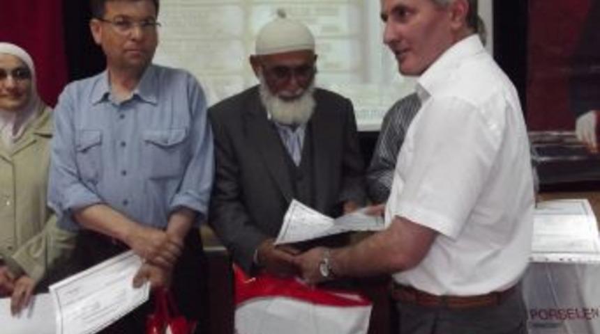 Suriye&rsquo;den Terme'ye Gelen M&uuml;ltecilere T&uuml;rk&ccedil;e Eğitimi