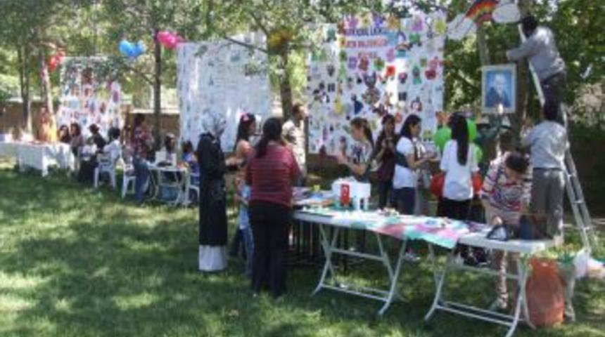 Yerk&ouml;y&rsquo;de Eğitim Şenliği Sergisi A&ccedil;ıldı
