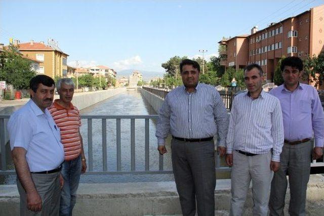 Osmancık Modern Kanal Projesinde Çevre Düzenlemeleri Başladı