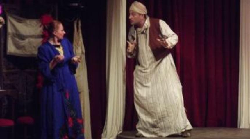 Terme'de Meme Kanserine Dikkat &Ccedil;ekmek I&ccedil;in Tiyatro Sahnelendi