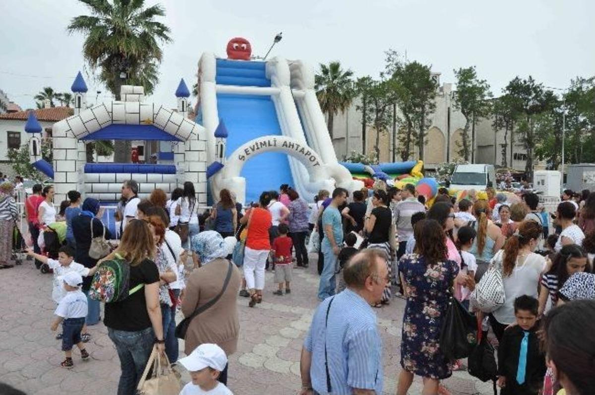 Kuşadası&rsquo;nda Okul &Ouml;ncesi Eğitim Şenliği