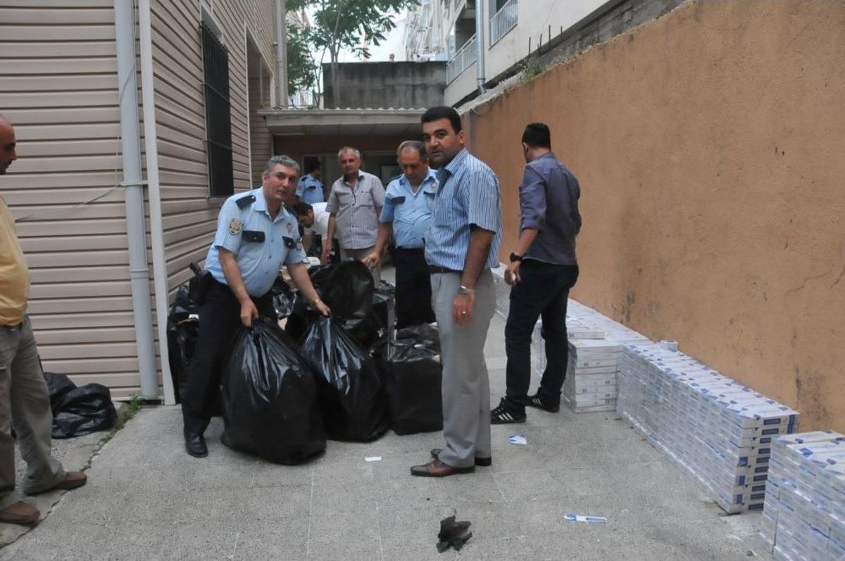 Evden 40 Bin Paket Ka&ccedil;ak Sigara &Ccedil;ıktı