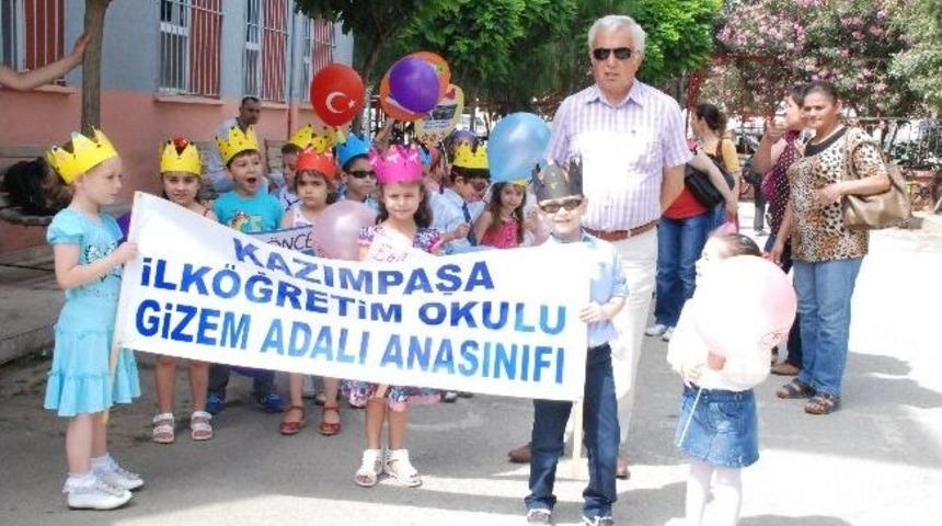 Minik &Ouml;ğrencilerden Pankartlı Y&uuml;r&uuml;y&uuml;ş