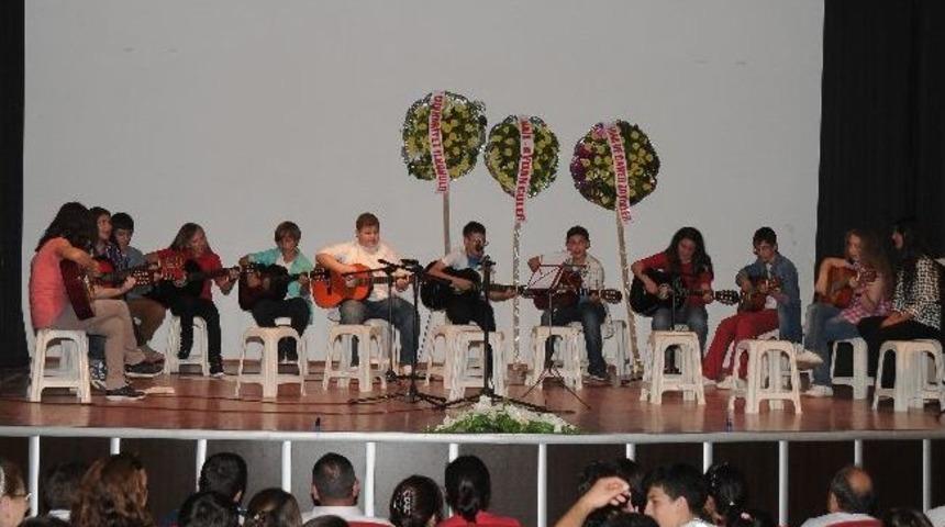 Gitar Dinletisi Beğeni Topladı