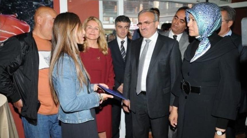 Okyanusun Gizemli Canlılarının Fotoğrafları Van'da Sergilendi