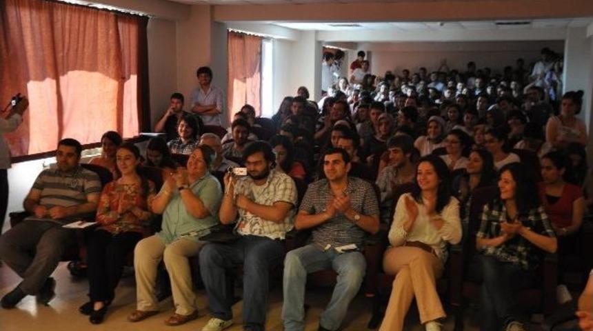 Tiyatro &Ouml;ğrenciler Tarafından B&uuml;y&uuml;k İlgi G&ouml;rd&uuml;