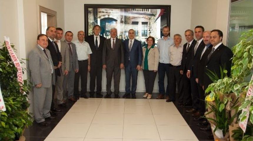 Ak Parti Sakarya İl&ccedil;e Teşkilatlarından Satso'ya Hayırlı Olsun Ziyareti