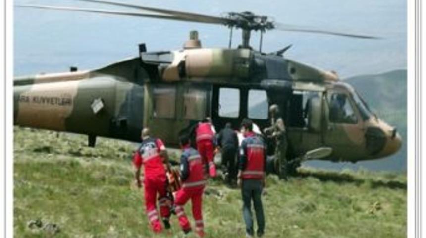 Yaralı &ouml;ğrenciyi asker kurtardı