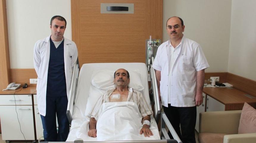 Elazığ'da Ilk Kez Hasta Uyutulmadan Akciğer Ameliyatı Yapıldı