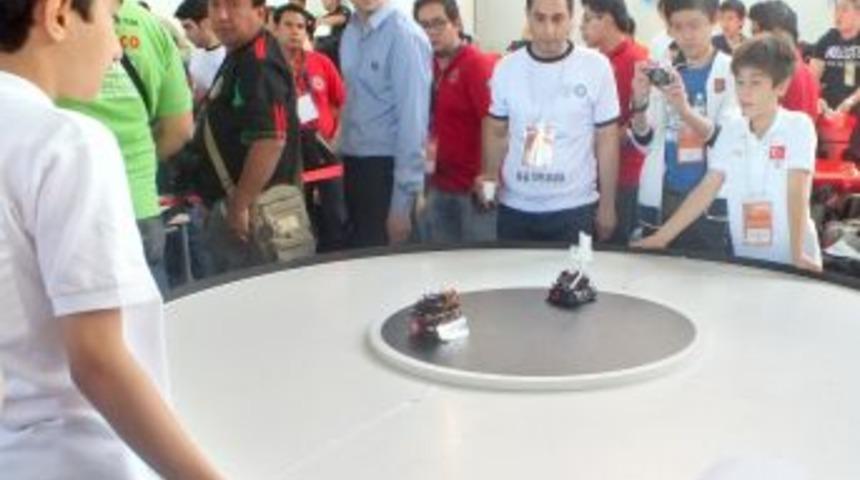 Balıkesir &Uuml;niversitesi'nin 'Yavuz' Robotu D&uuml;nya Birincisi Oldu