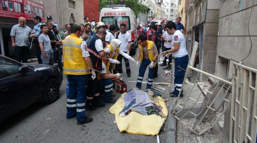 Fatih&rsquo;te Patlama Gibi Kaza: 1 &Ouml;l&uuml;