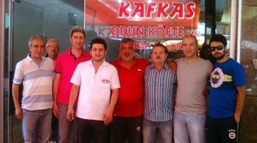 Şampiyonlara Odun K&ouml;fte İkramı