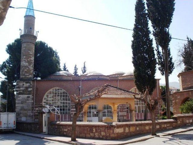 Alaşehir Şeyh Sinan Camisi, Asırlara Rağmen Ayakta 3