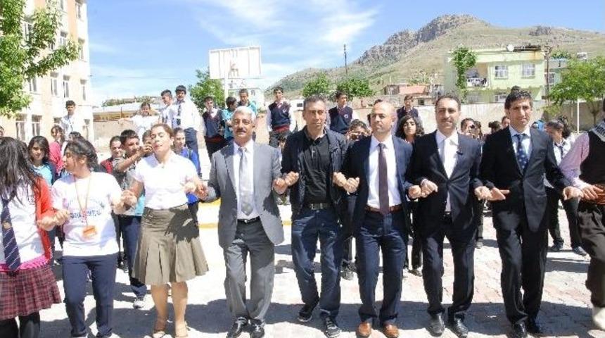 Erganili Gen&ccedil; Mucitler Bilim Fuarı A&ccedil;tı