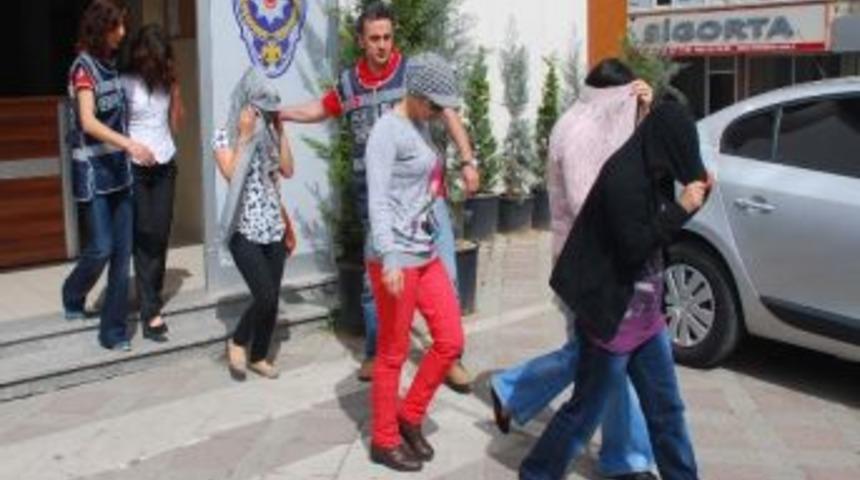 İzmit'te Fuhuş Operasyonu: 5 G&ouml;zaltı