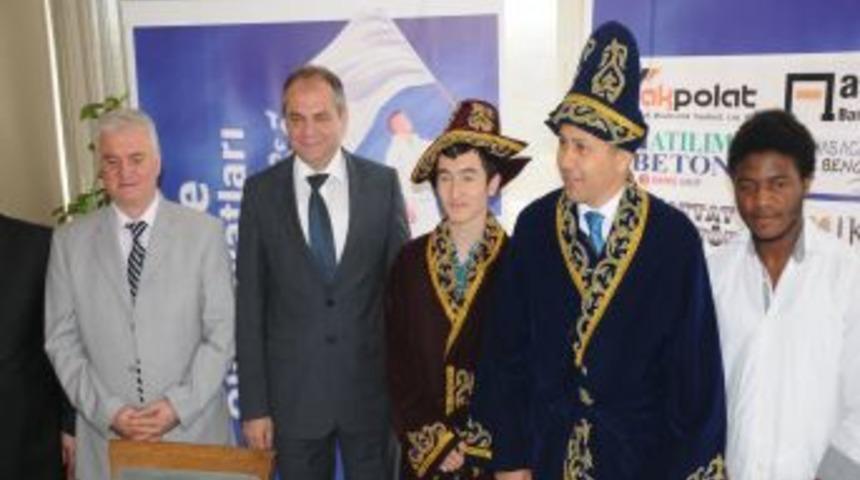 D&uuml;nya &Ccedil;ocukları Tekirdağ`a Geliyor