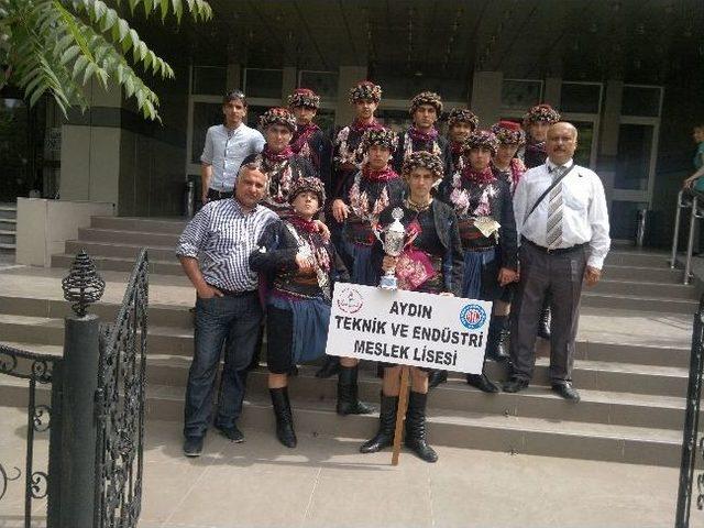 Aydın Teknik Lisesi Efeleri B&ouml;lge Birincisi Oldu 1