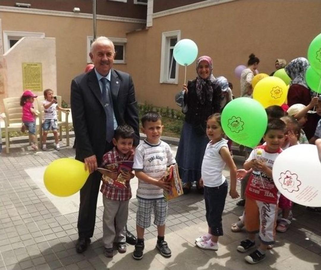 Kozcağız&rsquo;da Miniklerden Şenlik Y&uuml;r&uuml;y&uuml;ş&uuml;