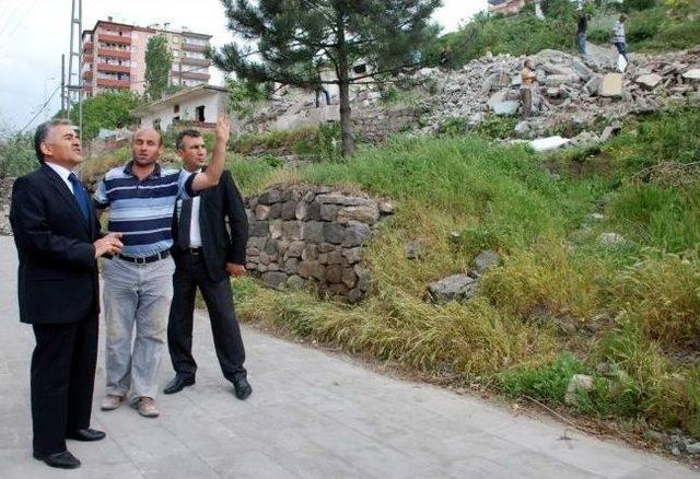 Kentsel D&ouml;n&uuml;ş&uuml;m İ&ccedil;in 23 Gecekondu Yıkıldı 1