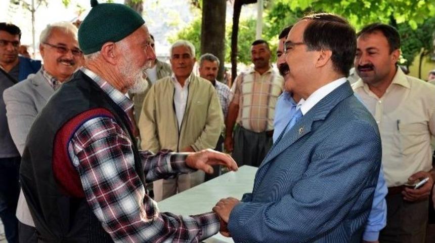 Vali Coş, Karaisalı&rsquo;da Vatandaşlarla Bir Araya Geldi