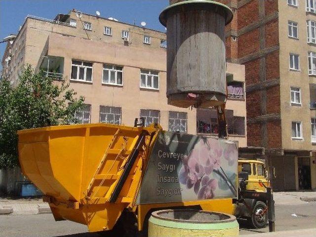 Diyarbakır&rsquo;a &Ccedil;&ouml;p Bidonları Geri Geldi 2