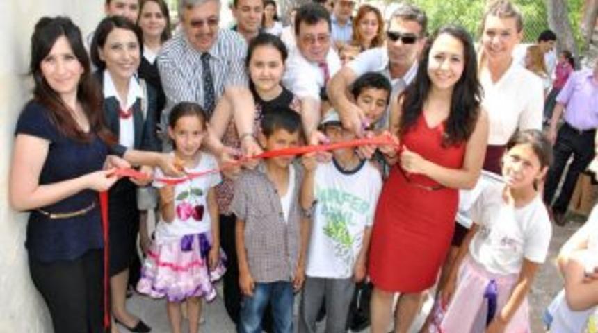 CB&Uuml; &Ouml;ğrencileri Maldan K&ouml;y&uuml; İlk&ouml;ğretim Okulu&rsquo;na K&uuml;t&uuml;phane Kazandırdı