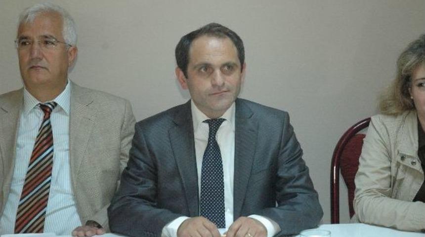 Chp Sakarya İl Başkanı Ecevit Keleş Basın Toplantısı D&uuml;zenledi