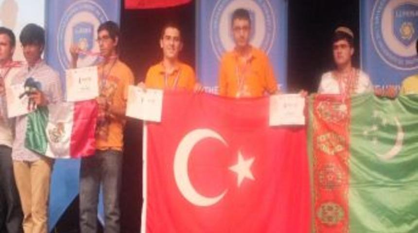 Şehzade Mehmet Koleji Proje Yarışmasında D&uuml;nya İkincisi Oldu