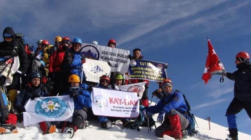 Manisa Belediyesi Erciyes&rsquo;in Zirvesinde